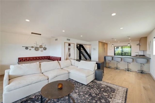 177 Calle Mayor, Redondo Beach, CA 90277