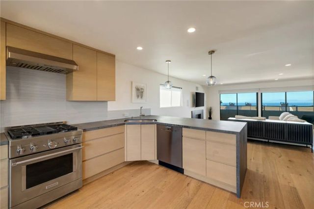 177 Calle Mayor, Redondo Beach, CA 90277