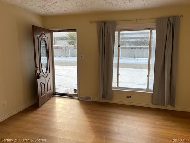 5921 Merrick Street, Taylor, MI 48180