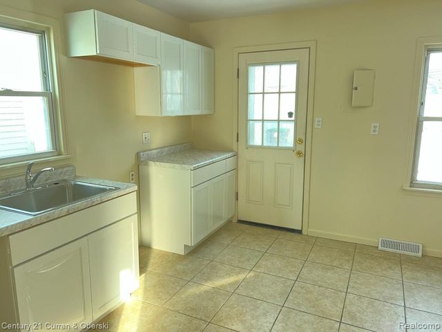 5921 Merrick Street, Taylor, MI 48180