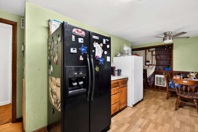 215 Ewing Dr, Nashville, TN 37207