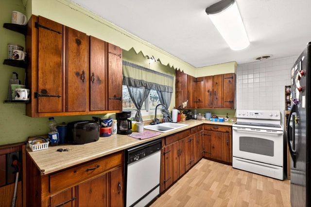 215 Ewing Dr, Nashville, TN 37207