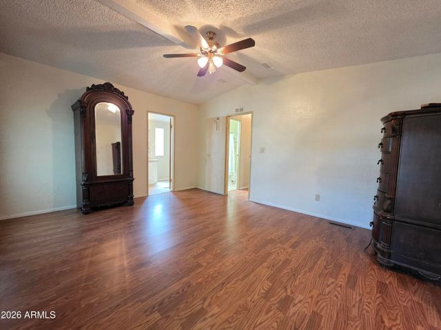 2233 E BEHREND Drive 227, Phoenix, AZ 85024