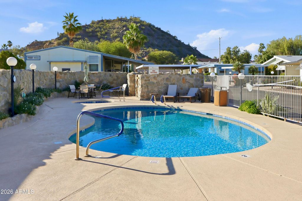 2233 E BEHREND Drive 227, Phoenix, AZ 85024 — photo 2