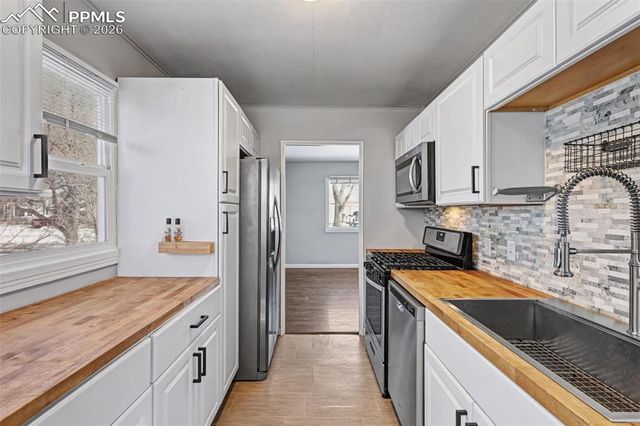 533 Warren Avenue, Colorado Springs, CO 80905