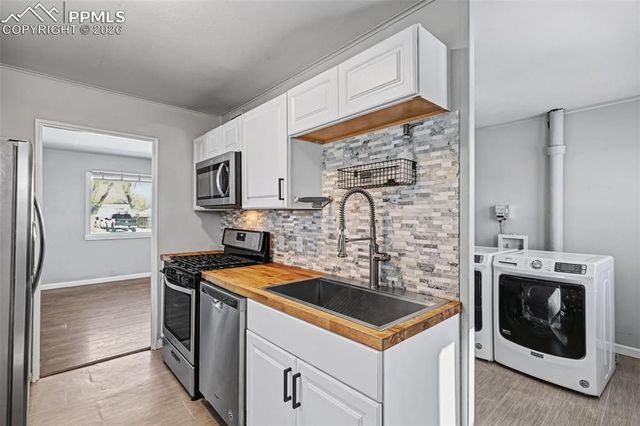 533 Warren Avenue, Colorado Springs, CO 80905