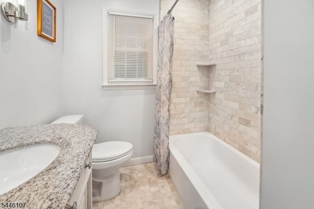 33 Edgar St, Summit City, NJ 07901