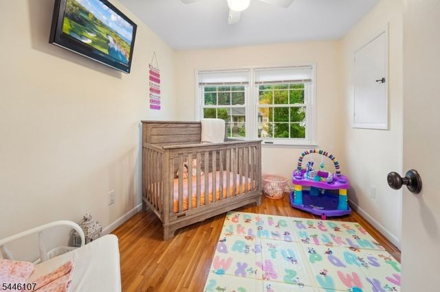 33 Edgar St, Summit City, NJ 07901