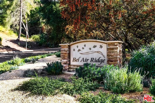2738 Claray Drive, Los Angeles, CA 90077