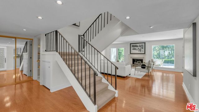 2738 Claray Drive, Los Angeles, CA 90077