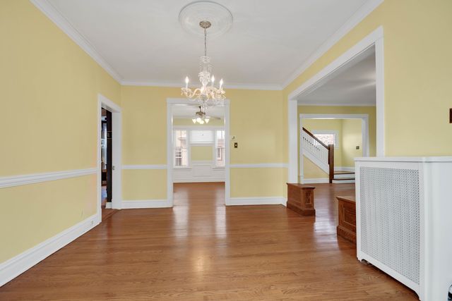 10226 S Hoyne Avenue, Chicago, IL 60643