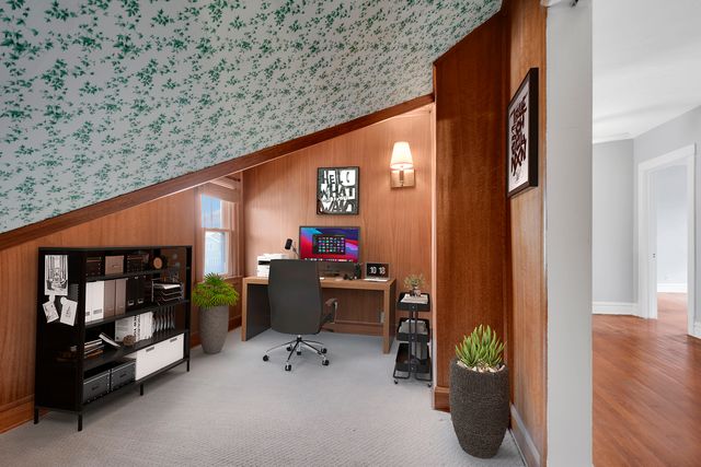 10226 S Hoyne Avenue, Chicago, IL 60643