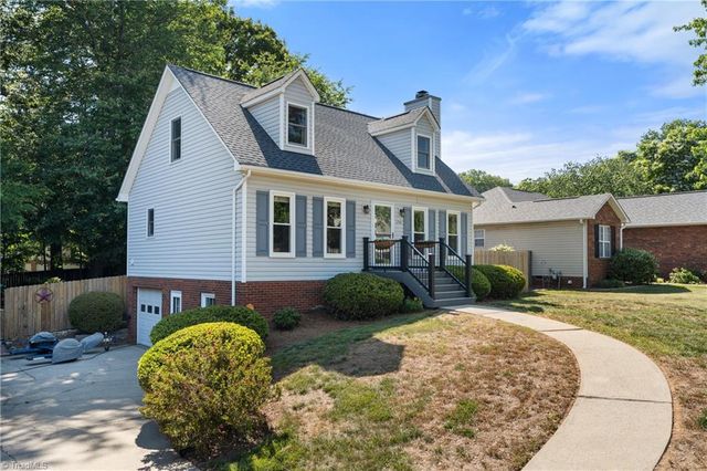 1740 Harper Spring Drive, Clemmons, NC 27012