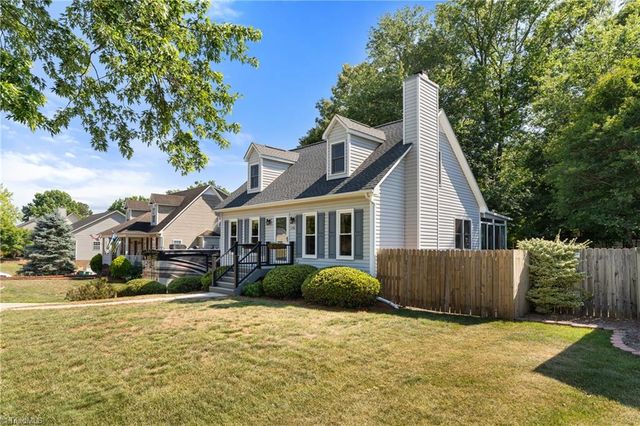 1740 Harper Spring Drive, Clemmons, NC 27012