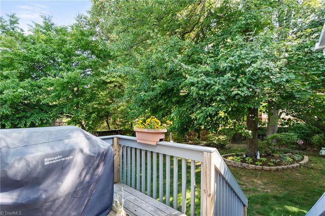 1740 Harper Spring Drive, Clemmons, NC 27012