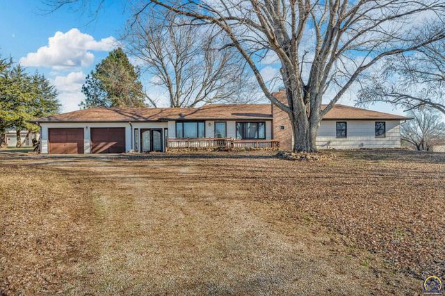 8924 SE Berryton RD, Berryton, KS 66409