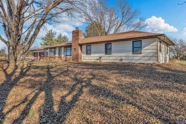8924 SE Berryton RD, Berryton, KS 66409