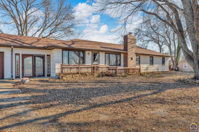 8924 SE Berryton RD, Berryton, KS 66409