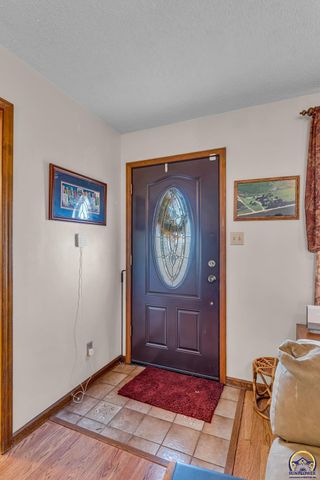 8924 SE Berryton RD, Berryton, KS 66409