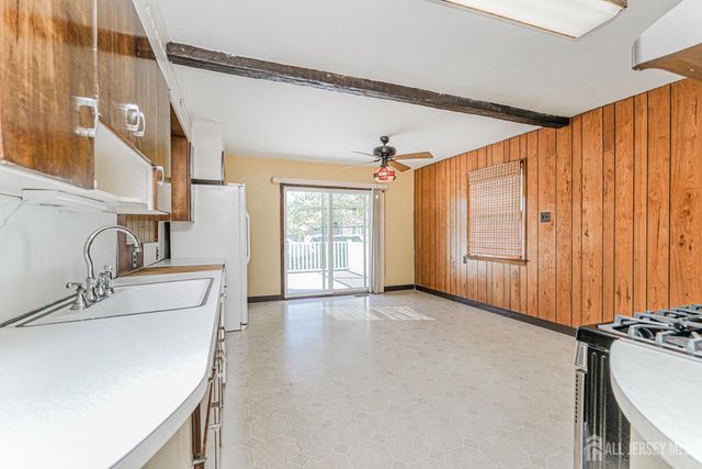30 Northfield Avenue, East Brunswick, NJ 08816