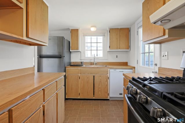 22 Summitt Avenue, Norwalk, CT 06854