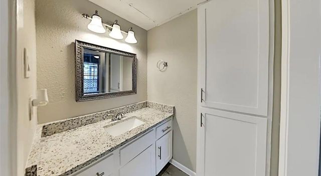 10912 Gulf Freeway 12, Houston, TX 77034