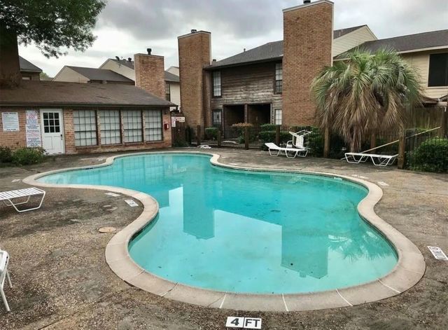 10912 Gulf Freeway 12, Houston, TX 77034