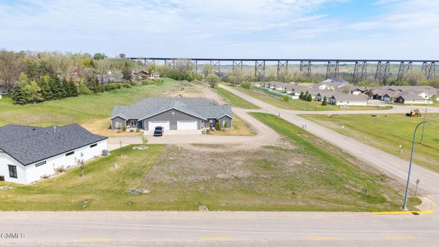 460 12 1/2 Street NE, Valley City, ND 58072 property photo
