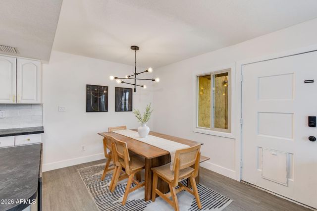 8129 E GLENROSA Avenue, Scottsdale, AZ 85251