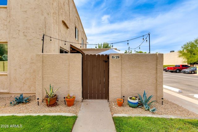 8129 E GLENROSA Avenue, Scottsdale, AZ 85251
