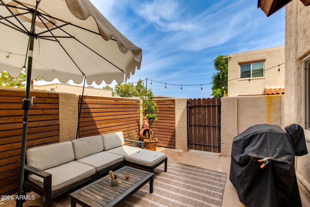 8129 E GLENROSA Avenue, Scottsdale, AZ 85251 — photo 4