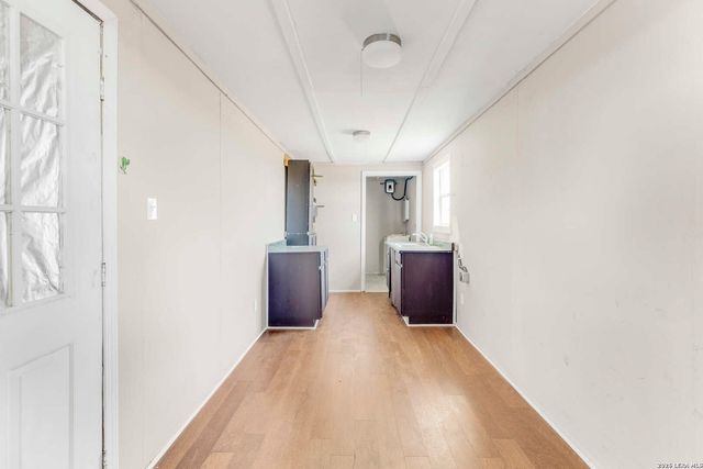 2811 COUNTY ROAD 467, Devine, TX 78016