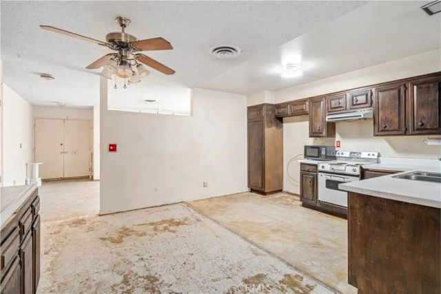 37747 Rudall, Palmdale, CA 93550
