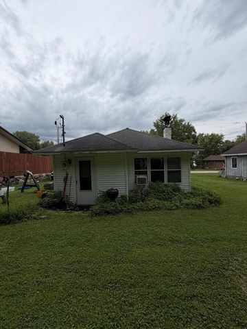 1402 E Koshkonong DRIVE, Edgerton, WI 53534