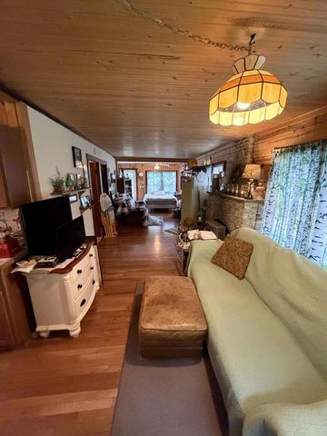 1402 E Koshkonong DRIVE, Edgerton, WI 53534