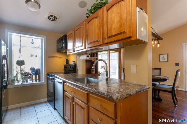 3 East Lake Place, Middletown, CT 06457