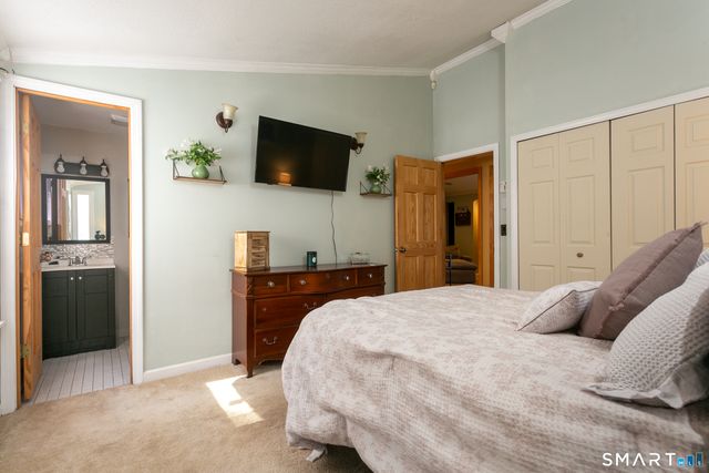 3 East Lake Place, Middletown, CT 06457