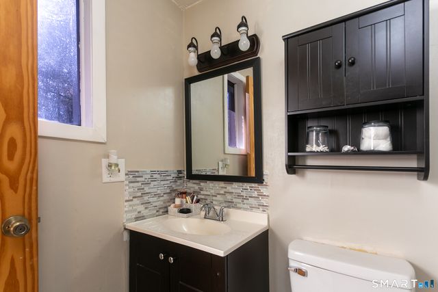 3 East Lake Place, Middletown, CT 06457