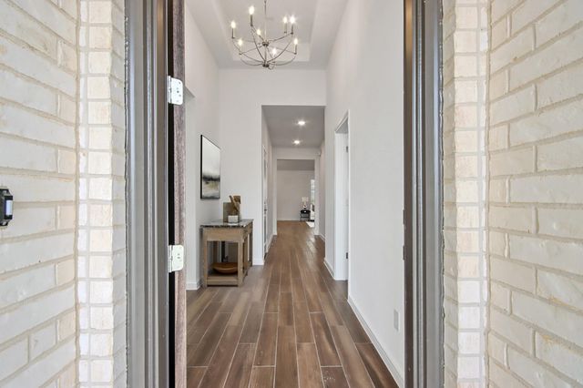 130 Valley Ranch Trail, Dayton, TX 77535