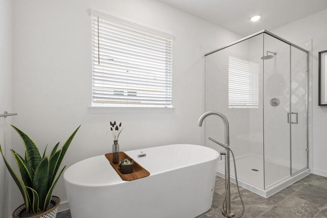 130 Valley Ranch Trail, Dayton, TX 77535