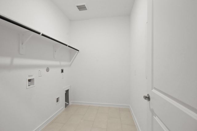 130 Valley Ranch Trail, Dayton, TX 77535