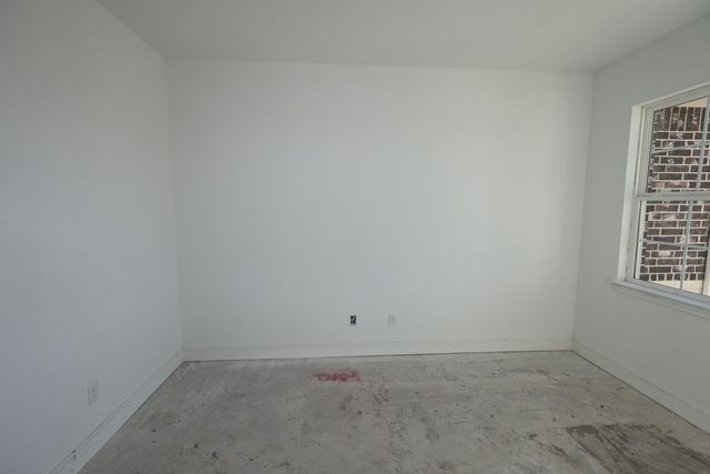 130 Valley Ranch Trail, Dayton, TX 77535