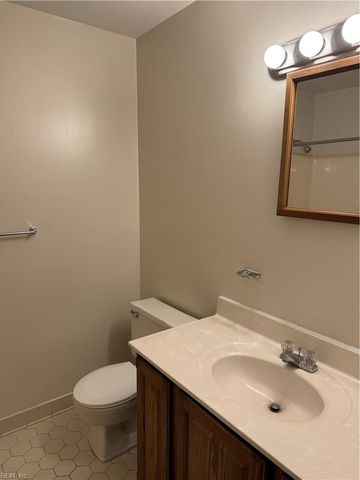 3069 Barberry LN, Virginia Beach, VA 23453