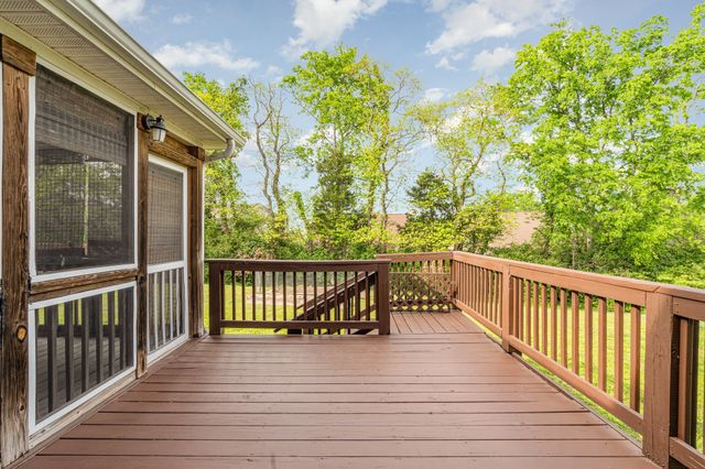 2025 Hawks Nest Dr, Hermitage, TN 37076