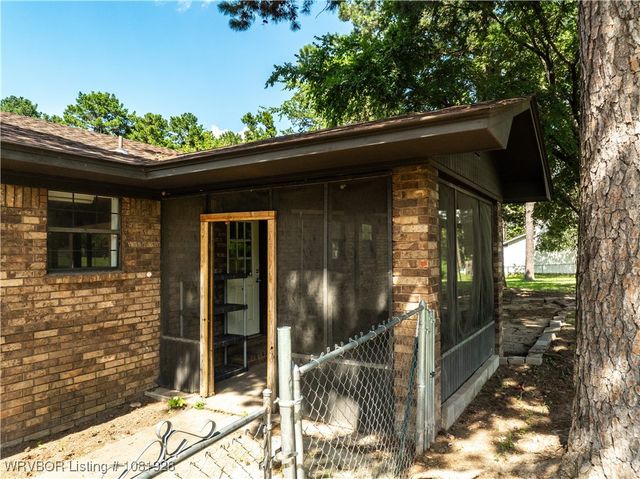 1141 Mountain Grove Terrace, Alma, AR 72921