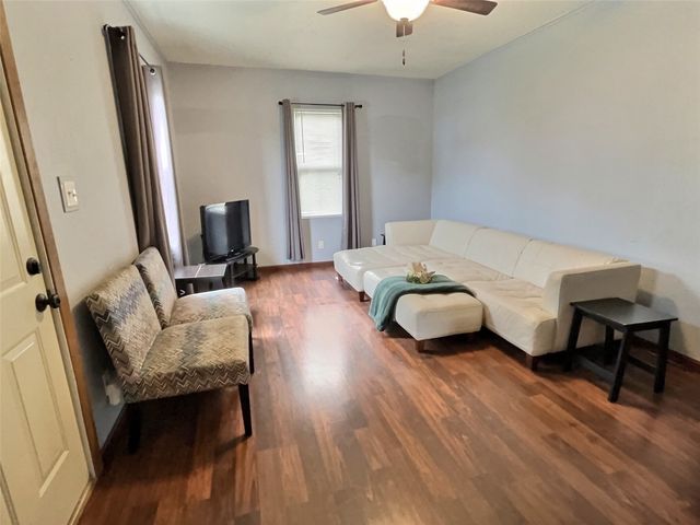 537 8th Avenue, Marion, IA 52302