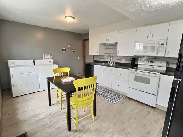 537 8th Avenue, Marion, IA 52302