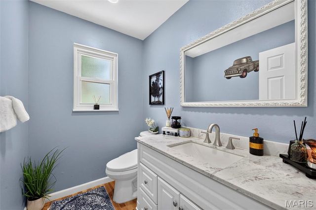2902 Flameglow Drive, Oakville, MO 63129