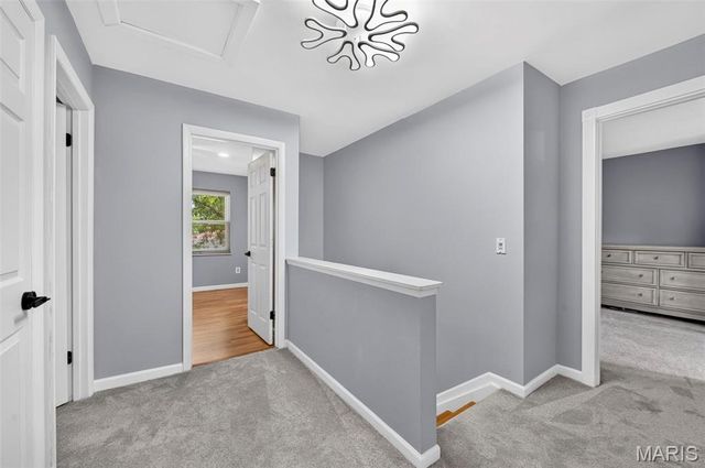 2902 Flameglow Drive, Oakville, MO 63129