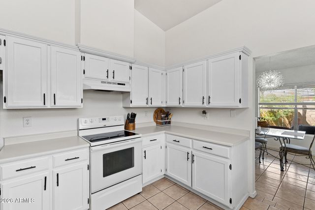 9002 W CORONADO Road, Phoenix, AZ 85037